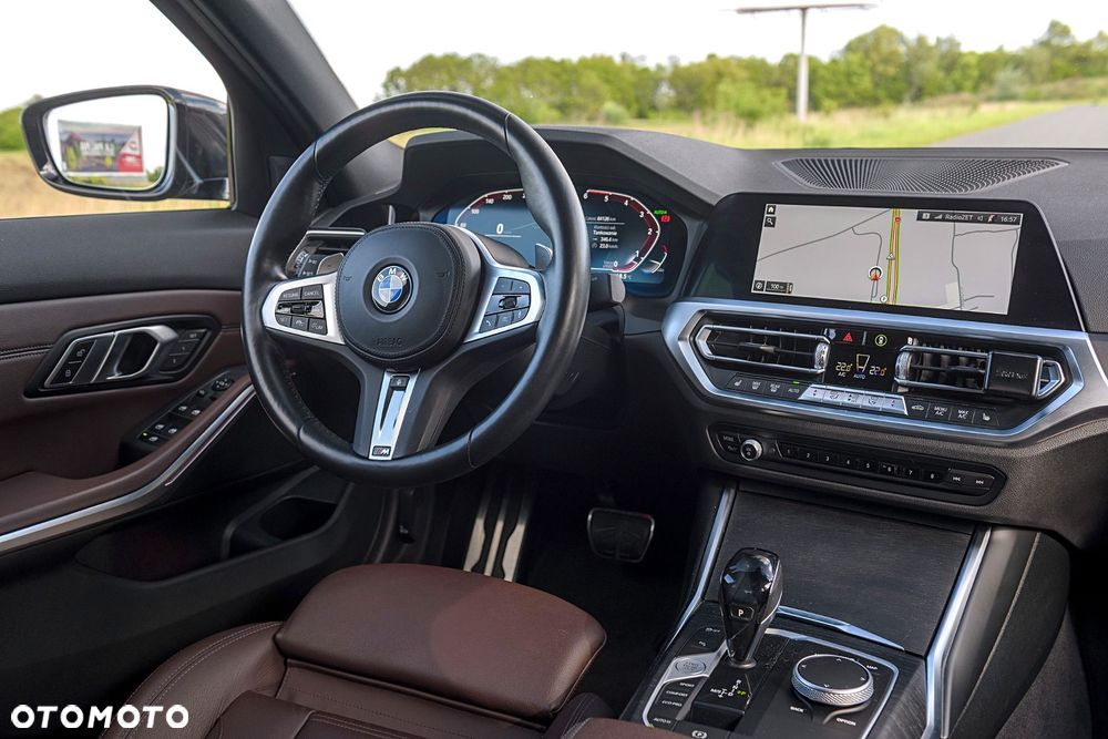 BMW Seria 3 320d xDrive mHEV M Sport - 10