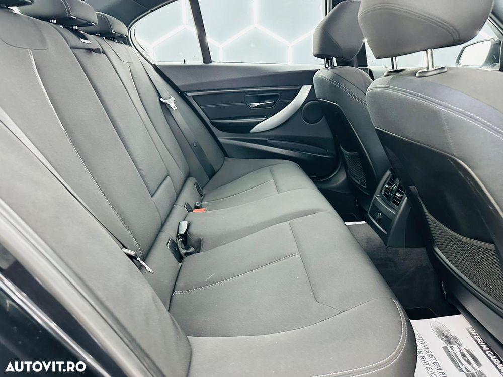 BMW Seria 3 318d Aut. Blue Performance Sport Line - 8