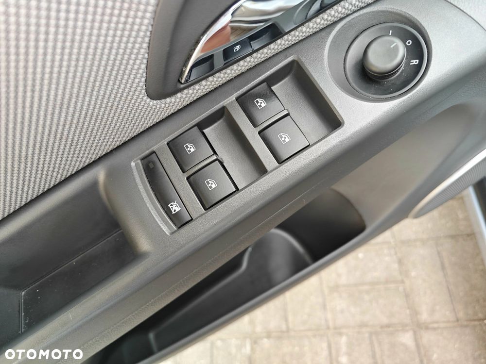 Chevrolet Cruze - 21