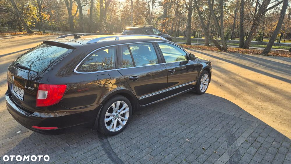 Skoda Superb 2.0 TDI Elegance - 5