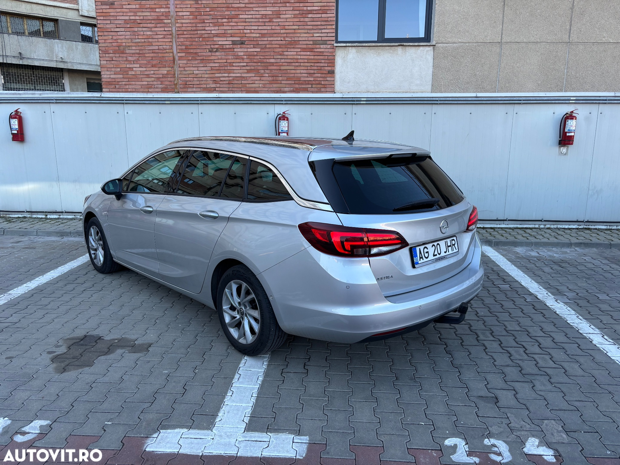 Opel Astra 1.5 D Start/Stop Sports Tourer Automatik Business Elegance - 4