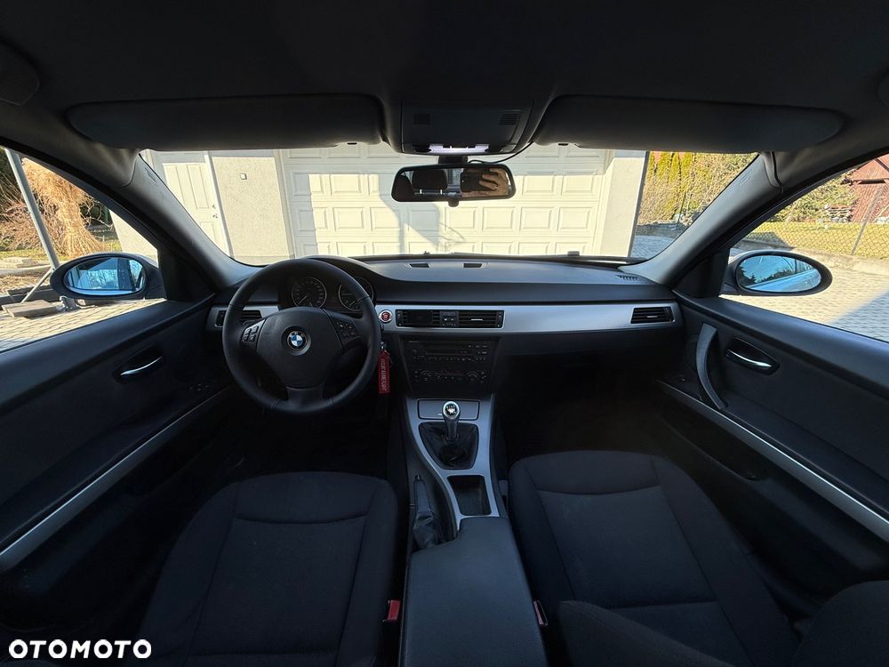 BMW Seria 3 320d - 14