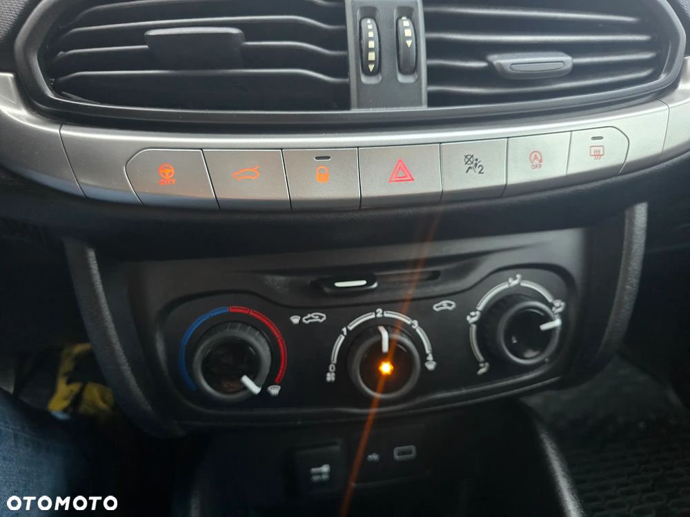 Fiat Tipo 1.4 16V Street - 26