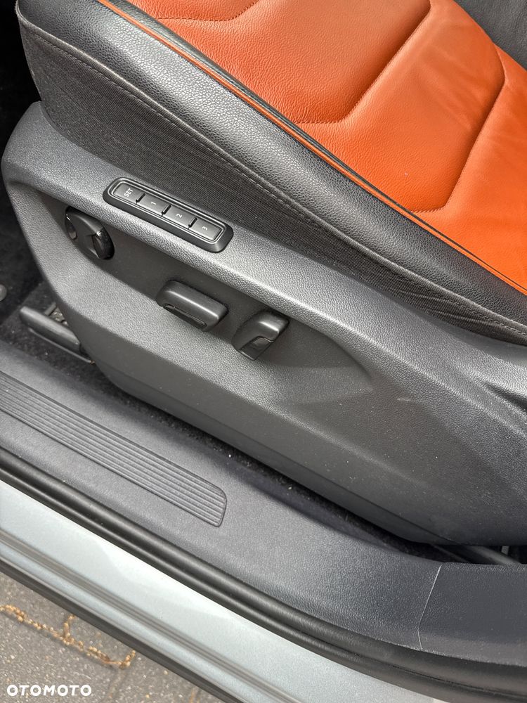 Volkswagen Tiguan Allspace 2.0 TDI SCR 4Motion DSG Highline - 12