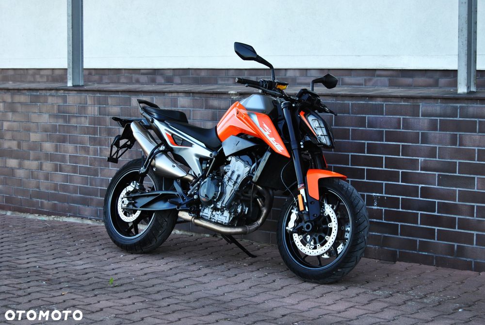 KTM Duke 790 - 1