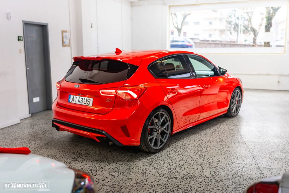 Ford Focus 2.3 EcoBoost S&S ST c/ Pack Estilo - 4
