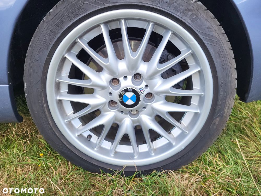 BMW Seria 3 330ix - 14