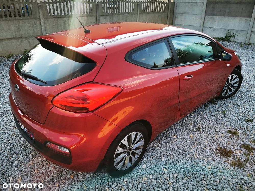Kia ProCeed - 21