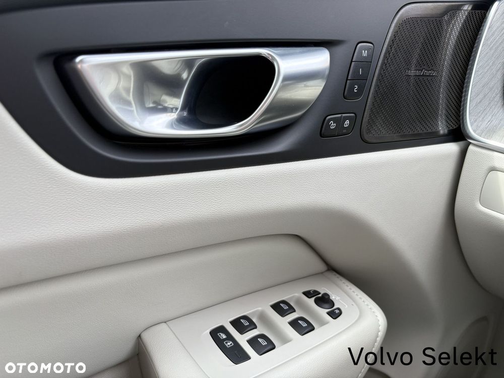 Volvo XC 60 - 20