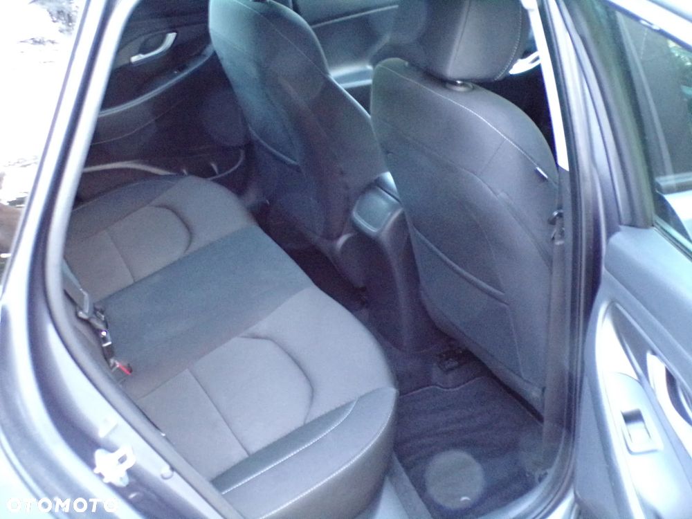 Hyundai i30 1.6 CRDI Intro Edition - 26