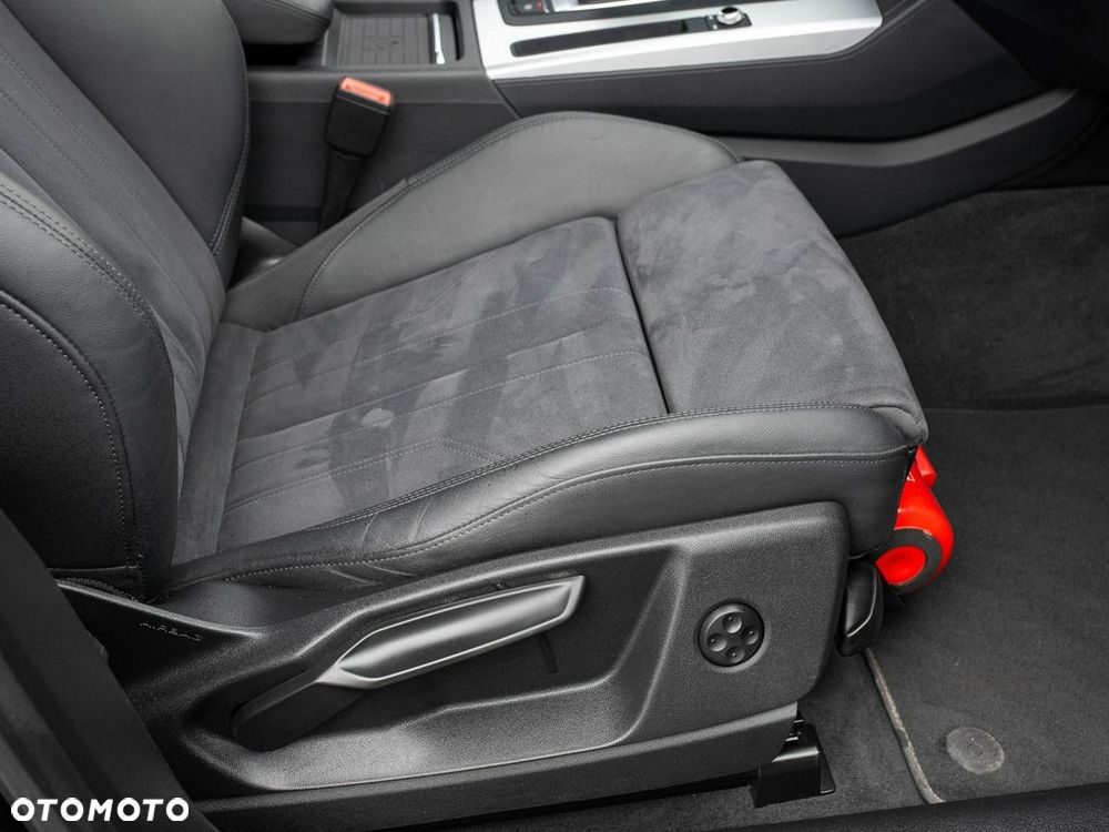 Audi Q5 Sportback - 30