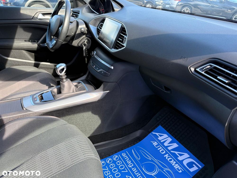 Peugeot 308 1.5 BlueHDi Allure S&S - 14