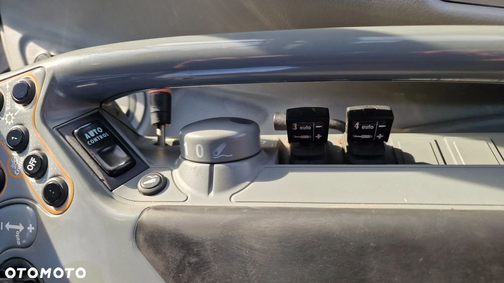 Valtra N142 SISU 4.9L 4cyl, 150 koni! 2013 ROK,  BEZ AD BLUE!!! BEZ DPF!!! - 32