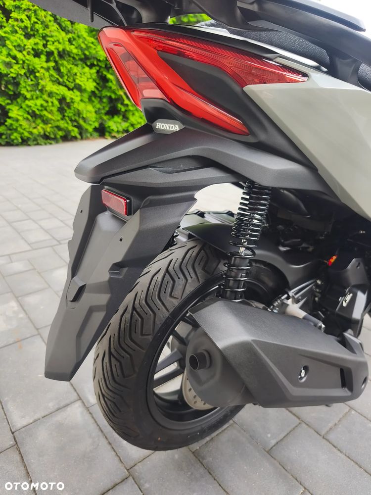 Honda NSS - 4