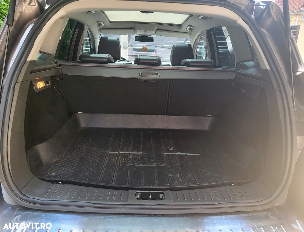 Ford Kuga - 20