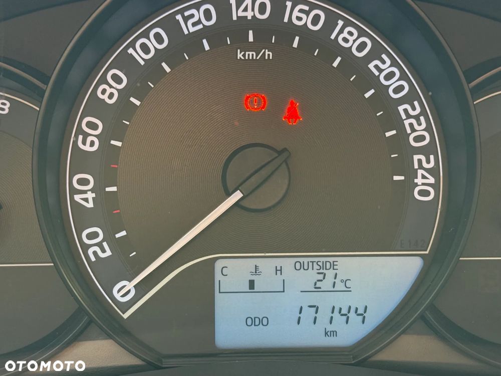Toyota Auris - 13
