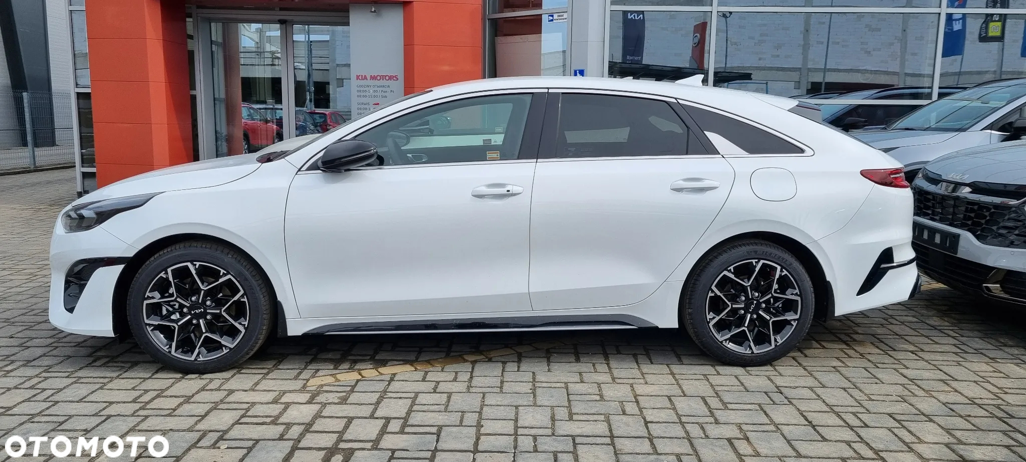 Kia ProCeed 1.5 T-GDI GT Line - 4