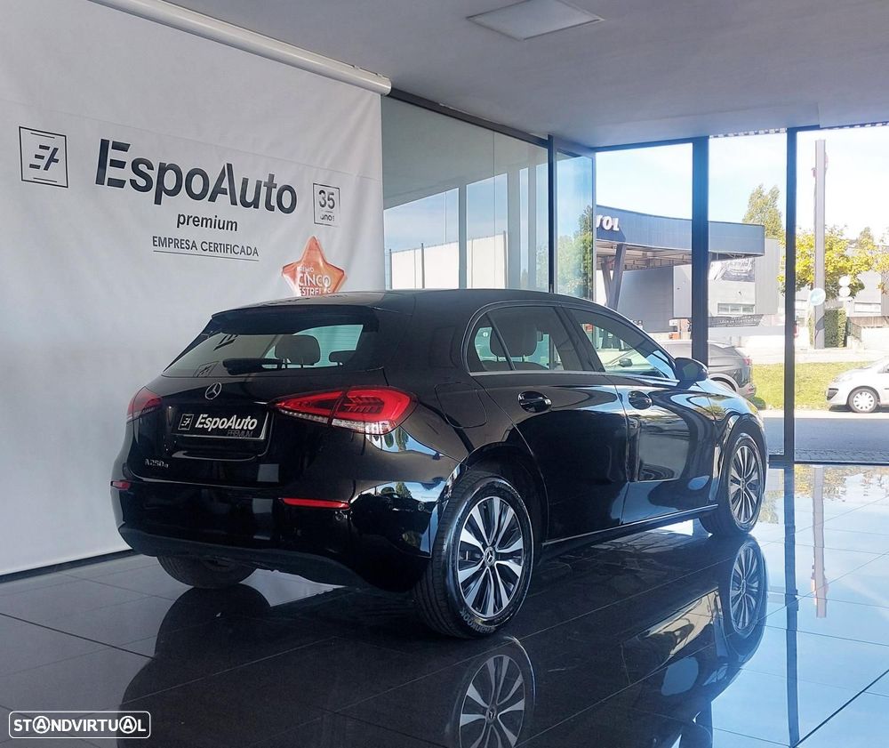 Mercedes-Benz A 250 e Style Plus - 3