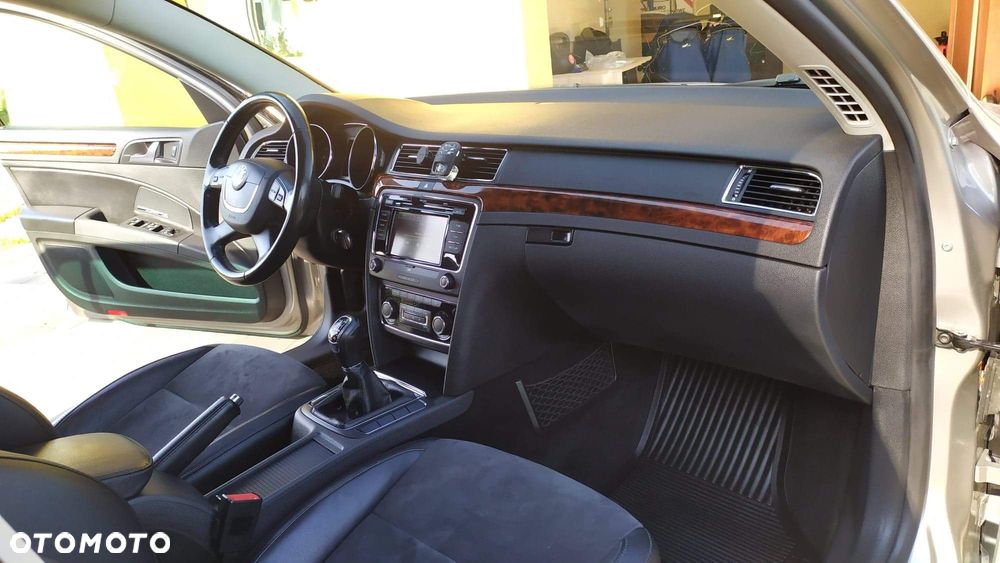 Skoda Superb 2.0 TDI 4x4 Comfort - 9