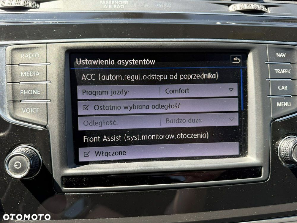 Volkswagen Touran - 21
