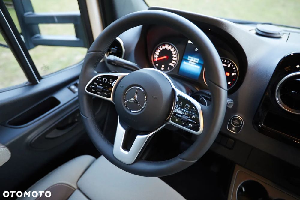 Mercedes-Benz Nowy Kamper Hype 760PM Półintegra - 23