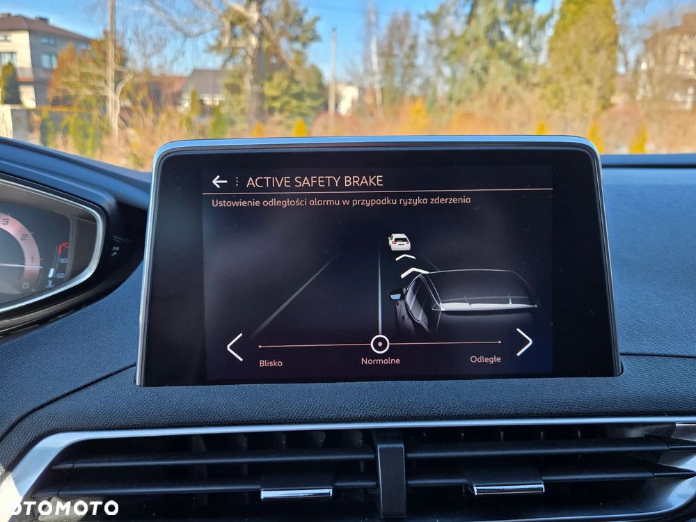 Peugeot 3008 1.2 PureTech Allure S&S - 31