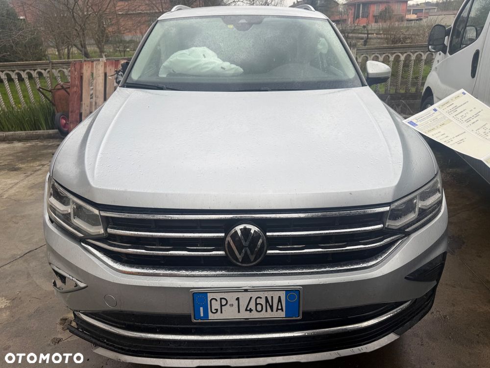 Volkswagen Tiguan 2.0 TDI SCR 4MotION DSG R-Line - 2