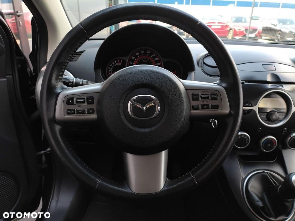 Mazda 2 - 13