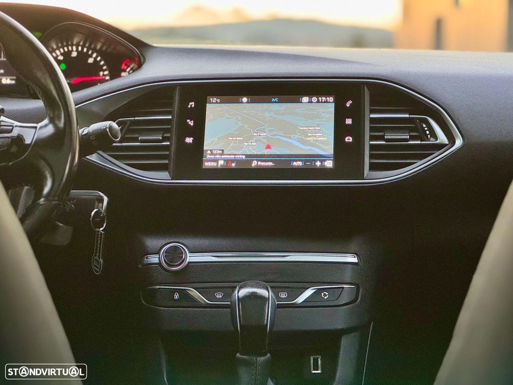 Peugeot 308 SW 1.6 BlueHDi Allure EAT6 - 29