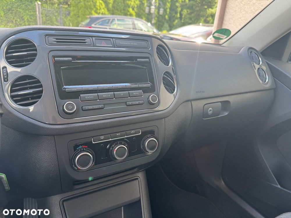 Volkswagen Tiguan - 12