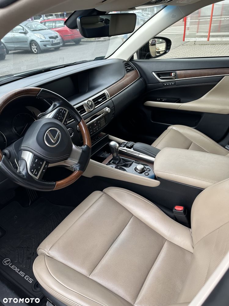 Lexus GS - 3