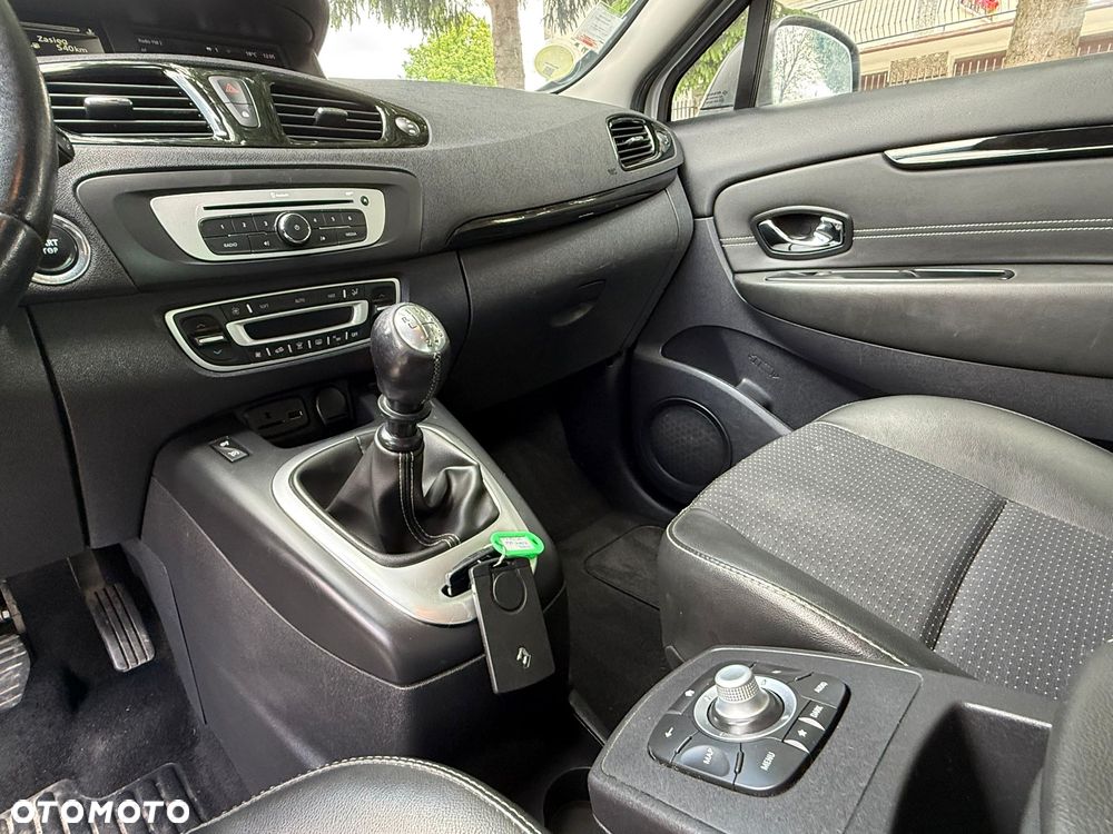 Renault Scenic ENERGY dCi 130 INITIALE PARIS - 19