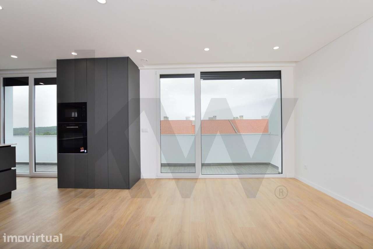 T2, 94m2, novo a estrar, cozinha equipada, varanda, rooftop com piscin - Grande imagem: 2/45