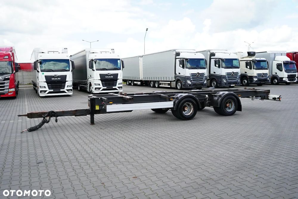 Inny WILKEN / TANDEM / BDF / 7,15 , 7,45 , 7,82 M / MEGA - 4
