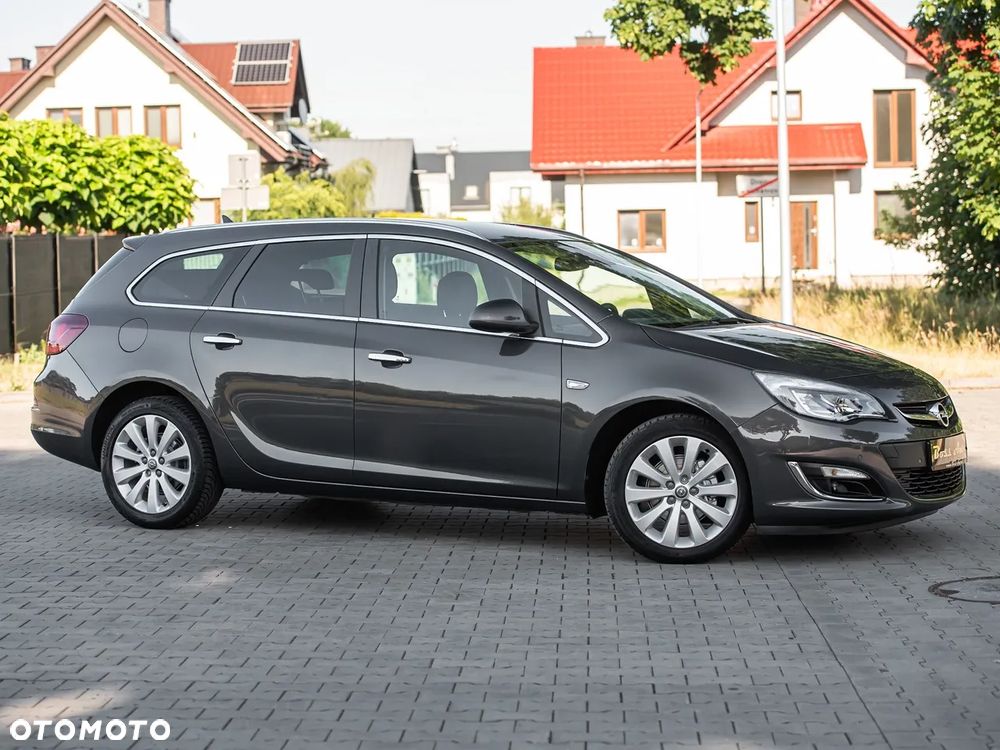Opel Astra 1.4 Turbo Color Edition - 4
