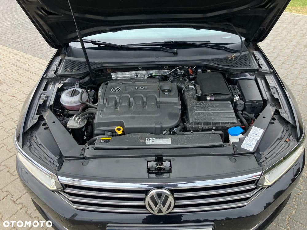 Volkswagen Passat 2.0 TDI (BlueMotion Technology) DSG Highline - 41