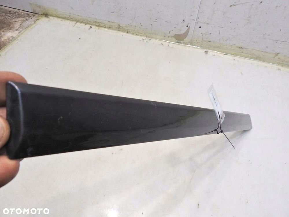 LISTWA DRZWI PRAWY TYŁ LY9B AUDI A3 8P SPORTBACK - 5