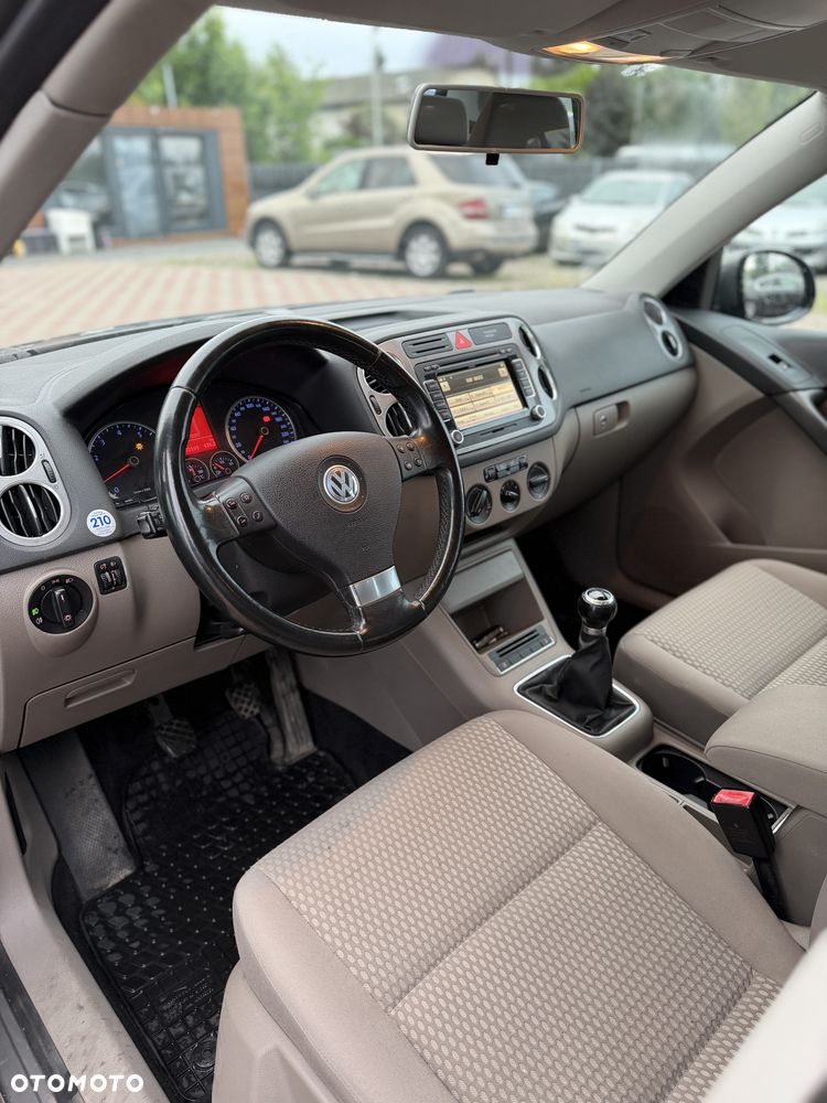 Volkswagen Tiguan - 7