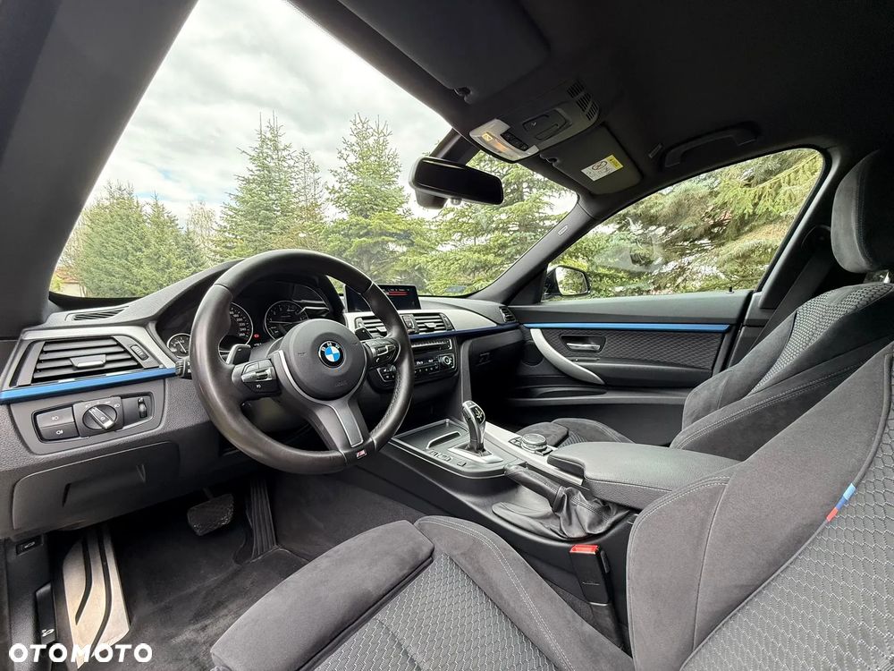 BMW Seria 3 335i xDrive M Sport - 17