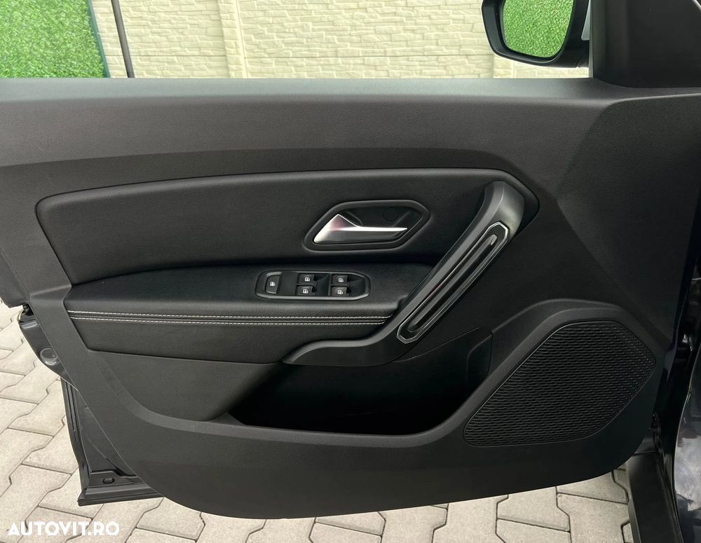 Dacia Duster 1.6 SCe Prestige jante 17" - 17