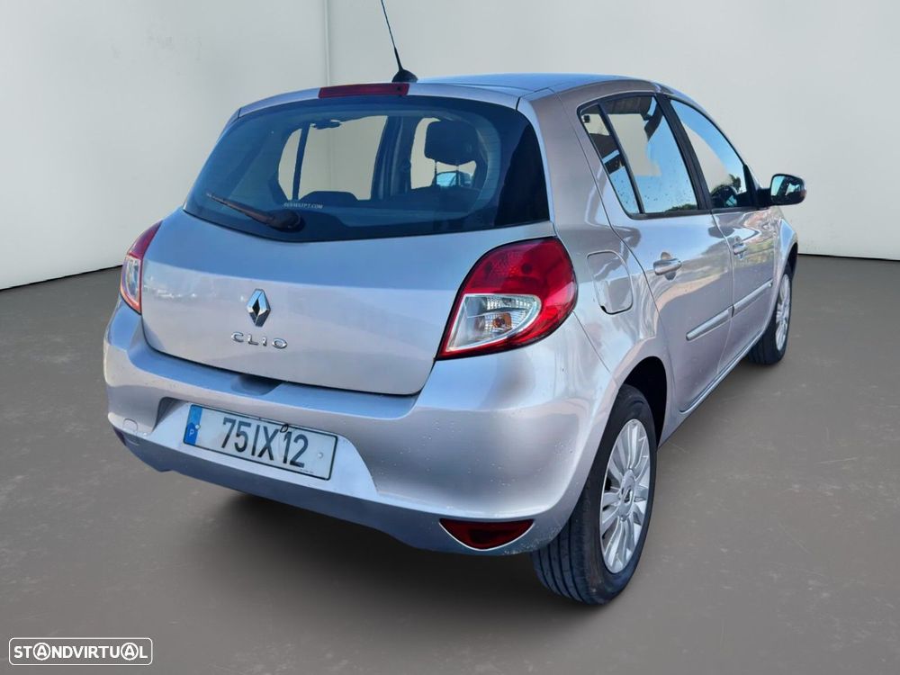Renault Clio 1.2 16V Fairway - 5
