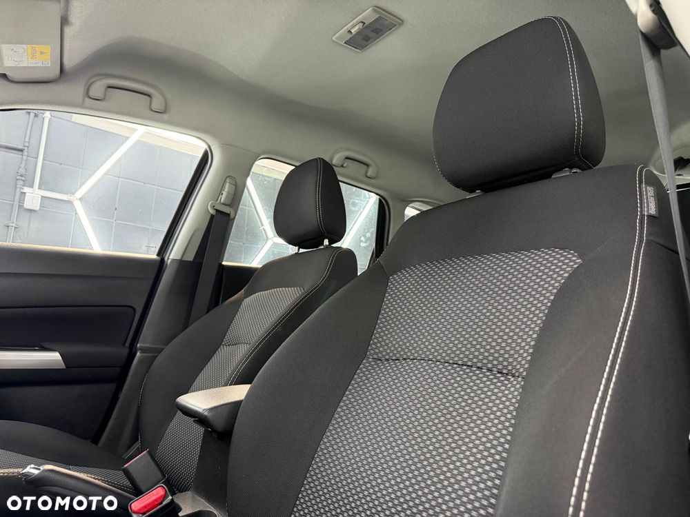 Suzuki Vitara 1.0 Boosterjet Comfort 2WD - 22