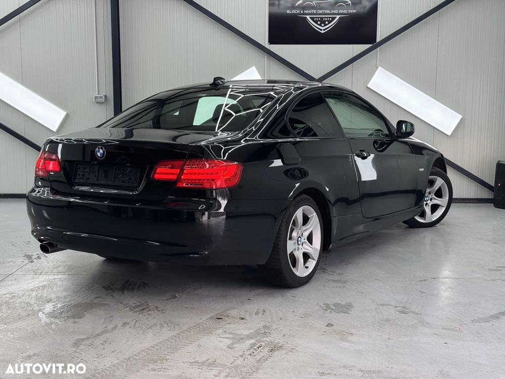 BMW Seria 3 320d xDrive Edition Exclusive - 13