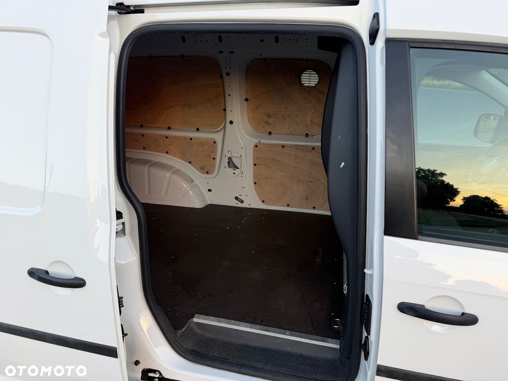 Volkswagen Caddy - 12