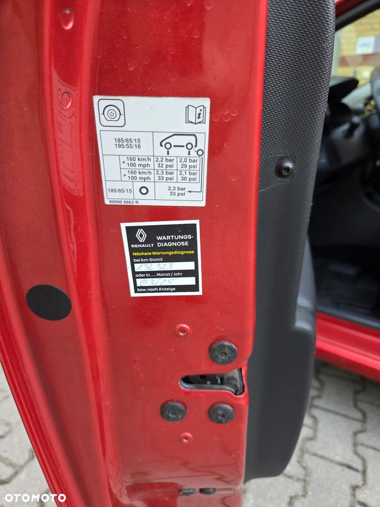 Renault Clio 0.9 TCe Business - 31
