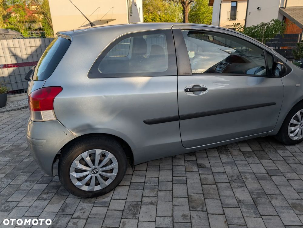 Toyota Yaris 1.4 D-4D Terra A/C - 8