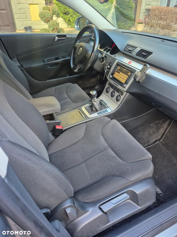 Volkswagen Passat Variant 2.0 TDI DPF Trendline - 9