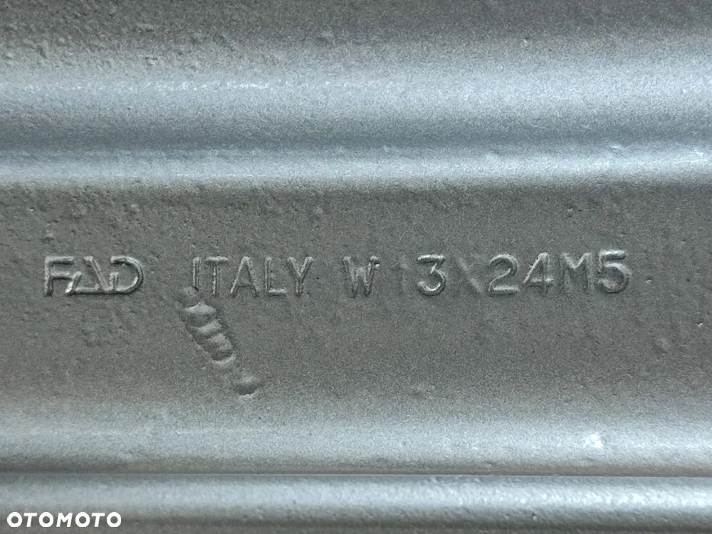 Felga 13x24 MASSEY FERGUSON 8937 - 12