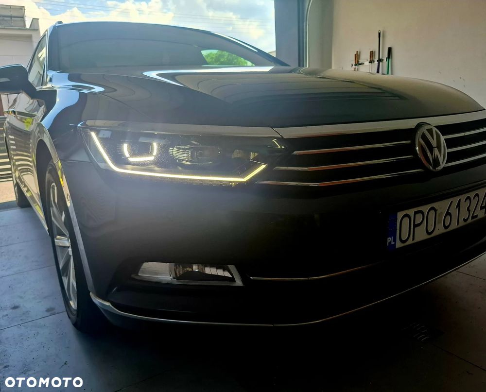 Volkswagen Passat 1.6 TDI SCR DSG Comfortline - 11