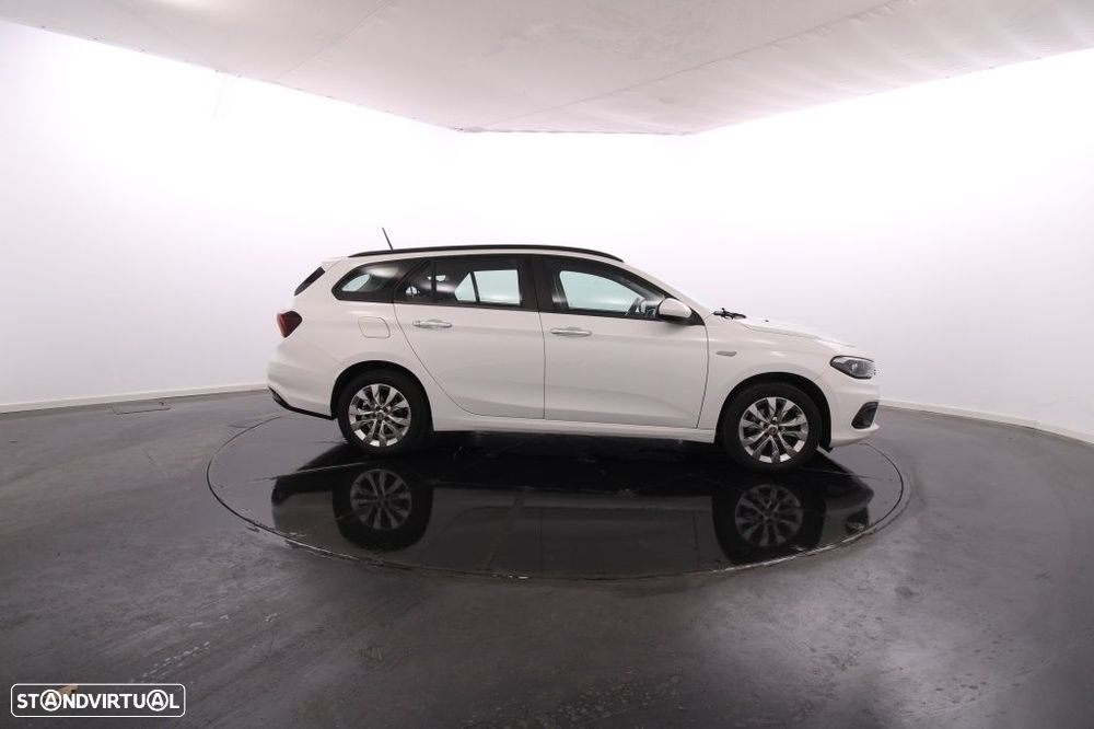 Fiat Tipo Station Wagon 1.3 M-Jet Lounge Tech - 9